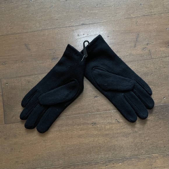 Faux Leather, Suede and Fur Lined Riding Gloves - Picture 2 of 4